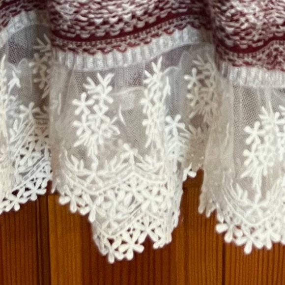 Pullover Cotton/Acrylic Sweater with Lace Hem - Picture 7 of 8